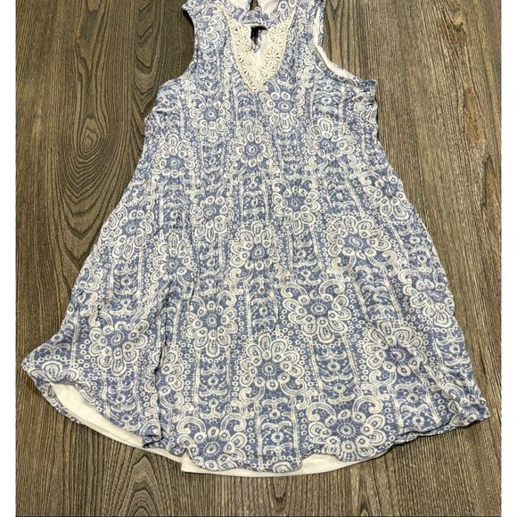 Altar'd State Womens Sleeveless Boho A-Line Dress Rayon Floral Blue White Size L - Picture 2 of 8